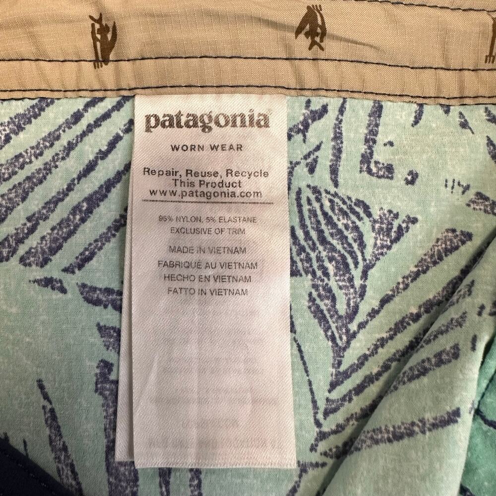 Patagonia Men's Stretch Wavefarer Board Shorts Rain Fern Speckle Size 36 Beach - Picture 8 of 9